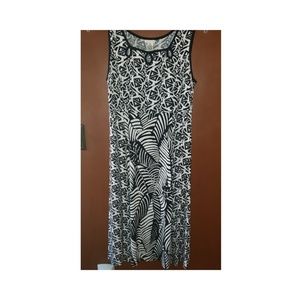 Bestow M black and white print dress